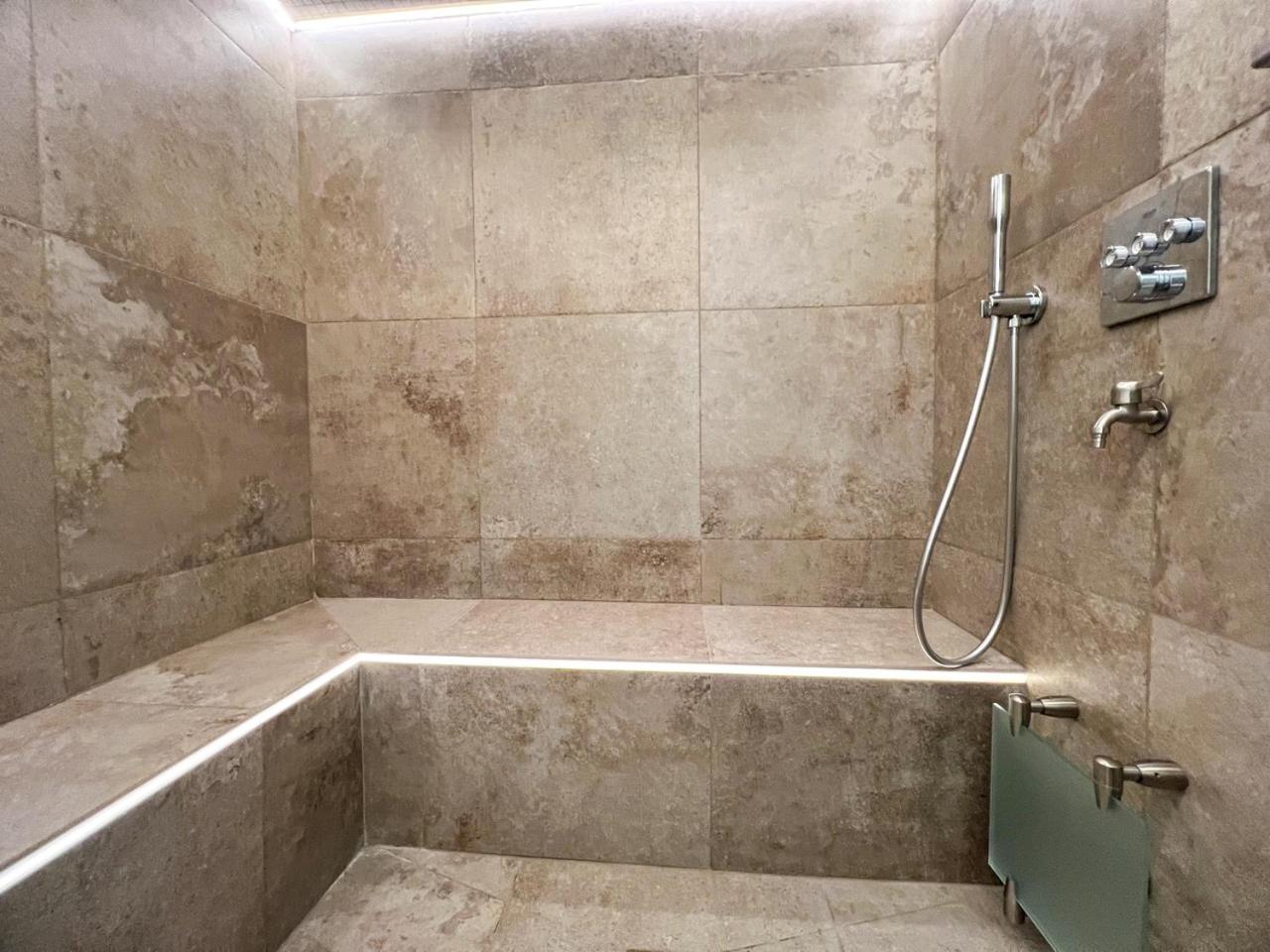 Le Switch Souplex Avec Hammam Privatif Apartment Lille Bagian luar foto
