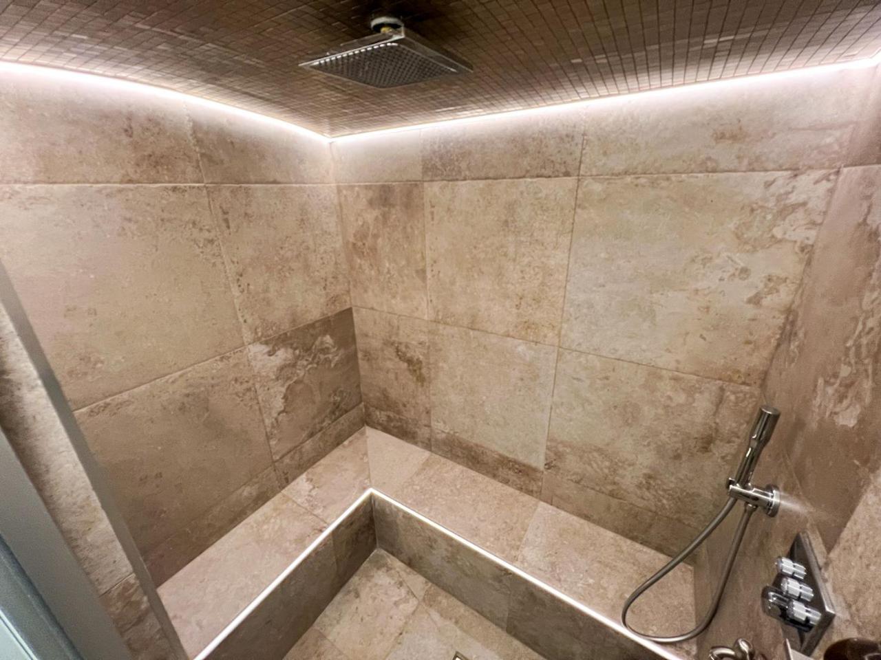 Le Switch Souplex Avec Hammam Privatif Apartment Lille Bagian luar foto